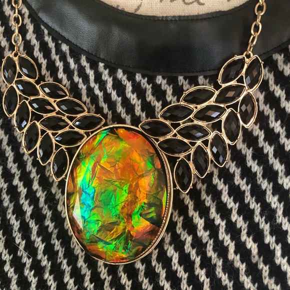 Fashion necklace - Picture 2 of 3